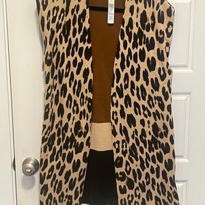 Chico’s Leopard Print Open Front Vest - Tan & Black